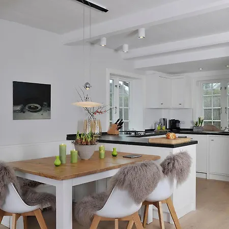 Holiday home Munkmarscher Chaussee 7 *